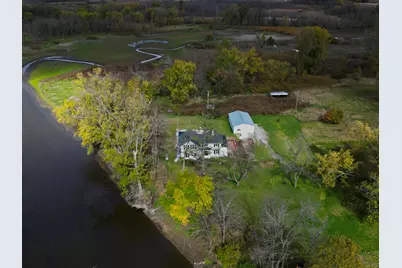 W2951  Monroe Rd, Lebanon, WI 53066 - Photo 2