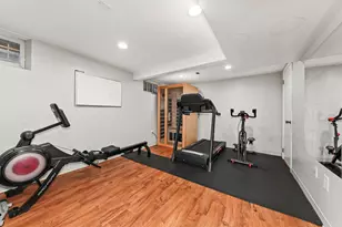 2902 N 68th St, Milwaukee, WI 53210 - Photo 24