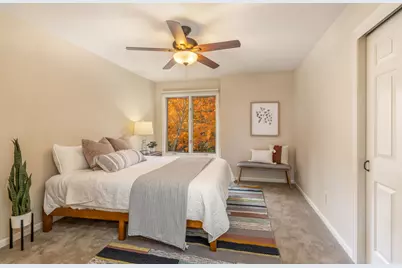 34352  Valley Rd, Delafield, WI 53066 - Photo 18