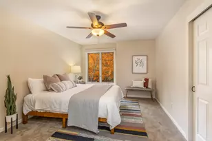 34352 Valley Rd, Delafield, WI 53066 - Photo 18