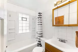 5876 N 42nd St, Milwaukee, WI 53209 - Photo 4