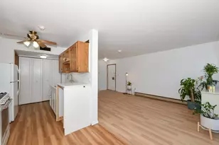 4050 W Rivers Edge Circle, Brown Deer, WI 53209 - Photo 12