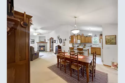 1040  Covington Dr #1040, Sheboygan Falls, WI 53085 - Photo 2