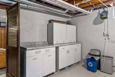 2383 S 18th St, Manitowoc, WI 54220 - Photo 32