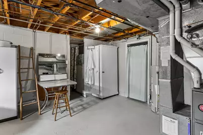 2383 S 18th St, Manitowoc, WI 54220 - Photo 34