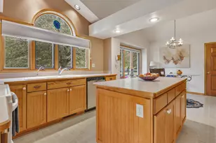 18710 Follett Dr, Brookfield, WI 53045 - Photo 14