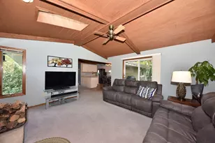 617 Coventry Ln, Hartland, WI 53029 - Photo 14