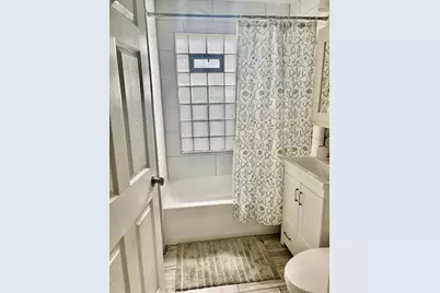 3609 N 24th Pl, Milwaukee, WI 53206 - Photo 10