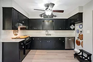 150 Riverside Dr, Racine, WI 53185 - Photo 16