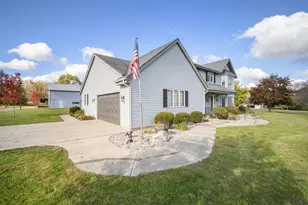 W225S6835 Guthrie Rd, Big Bend, WI 53103 - Photo 2