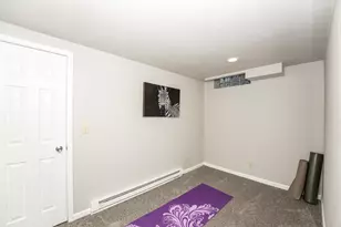 5613 W Congress St, Milwaukee, WI 53218 - Photo 34