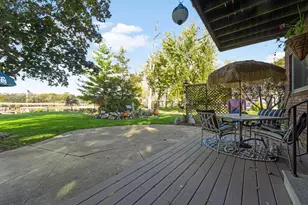 8508 Fox River Rd, Racine, WI 53185 - Photo 14