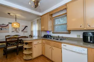 4960 N 89th St, Milwaukee, WI 53225 - Photo 10