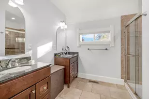 1764 N Astor St, Milwaukee, WI 53202 - Photo 12