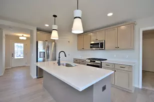 1187 Arrowood Circle, Oconomowoc, WI 53066 - Photo 8