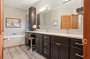 10038 N Cedarburg Rd, Mequon, WI 53092 - Photo 36