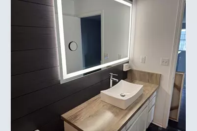 3839  Blossom Dr, Racine, WI 53406 - Photo 8