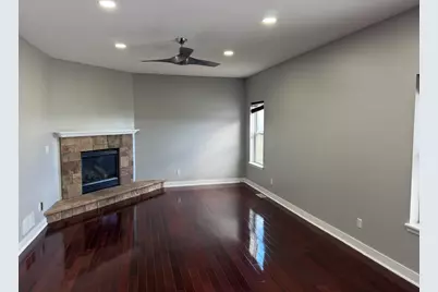 3839  Blossom Dr, Racine, WI 53406 - Photo 12