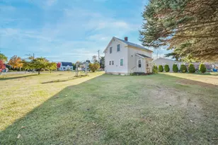 143 E Church St, Mishicot, WI 54228 - Photo 14