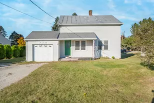 143 E Church St, Mishicot, WI 54228 - Photo 1