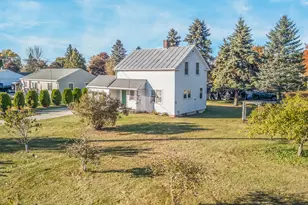 143 E Church St, Mishicot, WI 54228 - Photo 16