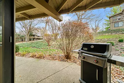 601  Knollwood Cir #B, Fontana, WI 53125 - Photo 18