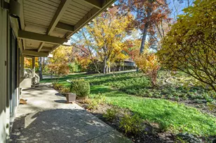 601 Knollwood Cir, Fontana, WI 53125 - Photo 20