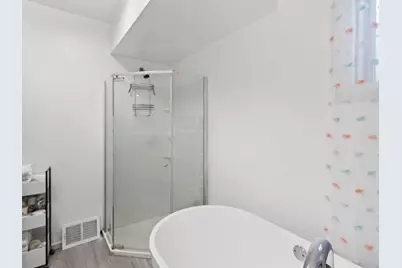 5549 N 33rd St, Milwaukee, WI 53209 - Photo 16