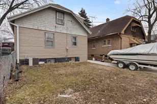 5549 N 33rd St, Milwaukee, WI 53209 - Photo 42