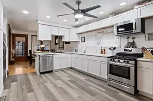 5549 N 33rd St, Milwaukee, WI 53209 - Photo 10