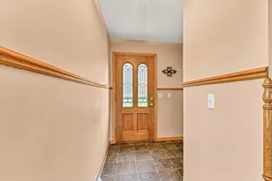 5812 N River Bay Rd, Racine, WI 53185 - Photo 4