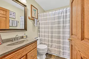 5812 N River Bay Rd, Racine, WI 53185 - Photo 16