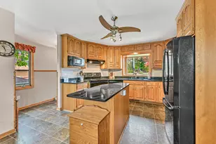 5812 N River Bay Rd, Racine, WI 53185 - Photo 8