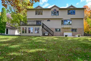 5812 N River Bay Rd, Racine, WI 53185 - Photo 40