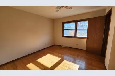 12720 W Verona Dr, New Berlin, WI 53151 - Photo 18