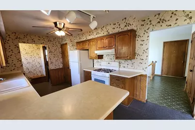 12720 W Verona Dr, New Berlin, WI 53151 - Photo 14