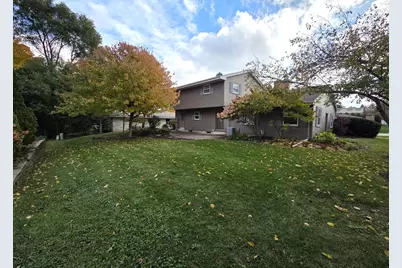 12720 W Verona Dr, New Berlin, WI 53151 - Photo 4