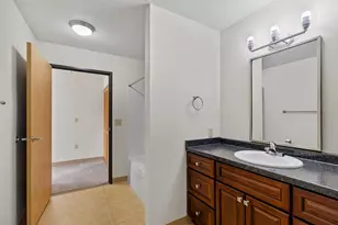 1120 E Parkway Ave, Oshkosh, WI 54901 - Photo 16