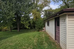 1112 Gertrude St, Waukesha, WI 53186 - Photo 12