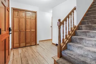 1617 Arapaho Ave, Grafton, WI 53024 - Photo 2