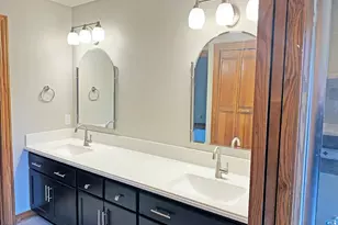 920 Oakwood Ln, Brookfield, WI 53045 - Photo 28