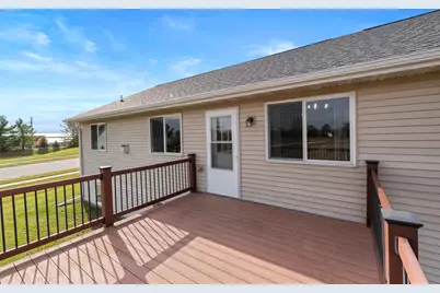 836  Tower Dr, Hartford, WI 53027 - Photo 34