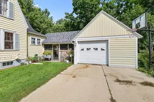 121 Juneau St, Horicon, WI 53032 - Photo 1