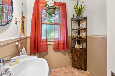 121  Juneau St, Horicon, WI 53032 - Photo 6