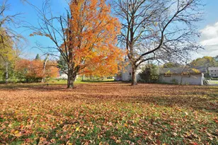 2365 N Calhoun Rd, Brookfield, WI 53005 - Photo 30