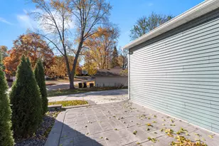 10915 W Wisconsin Ave, Wauwatosa, WI 53226 - Photo 22