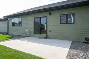 347 Southern Dr, Holmen, WI 54636 - Photo 26