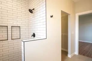 347 Southern Dr, Holmen, WI 54636 - Photo 14