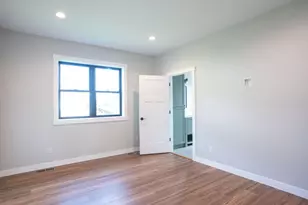 347 Southern Dr, Holmen, WI 54636 - Photo 10