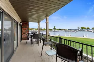 12 Abbey Villa Cir, Fontana, WI 53125 - Photo 2